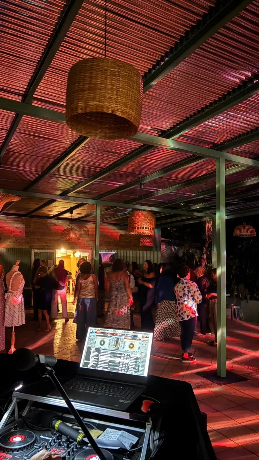 Salle du restaurant privatisée pour une soirée